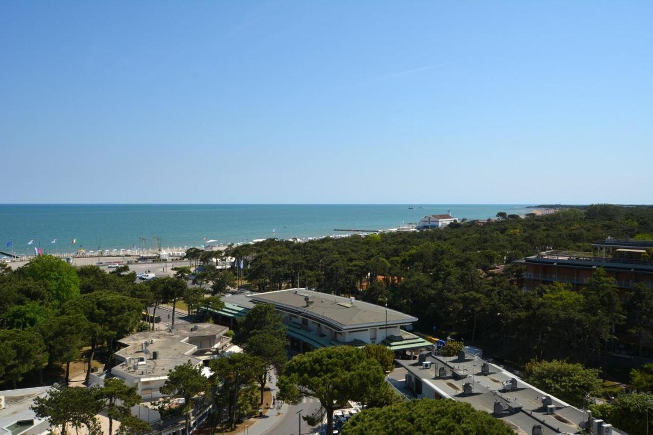 リニャーノ・サッビアドーロLignano Pineta With Sea Viewアパートメント エクステリア 写真